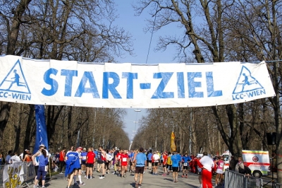 Saisonstart im Rahmen des Eisbärlaufs
